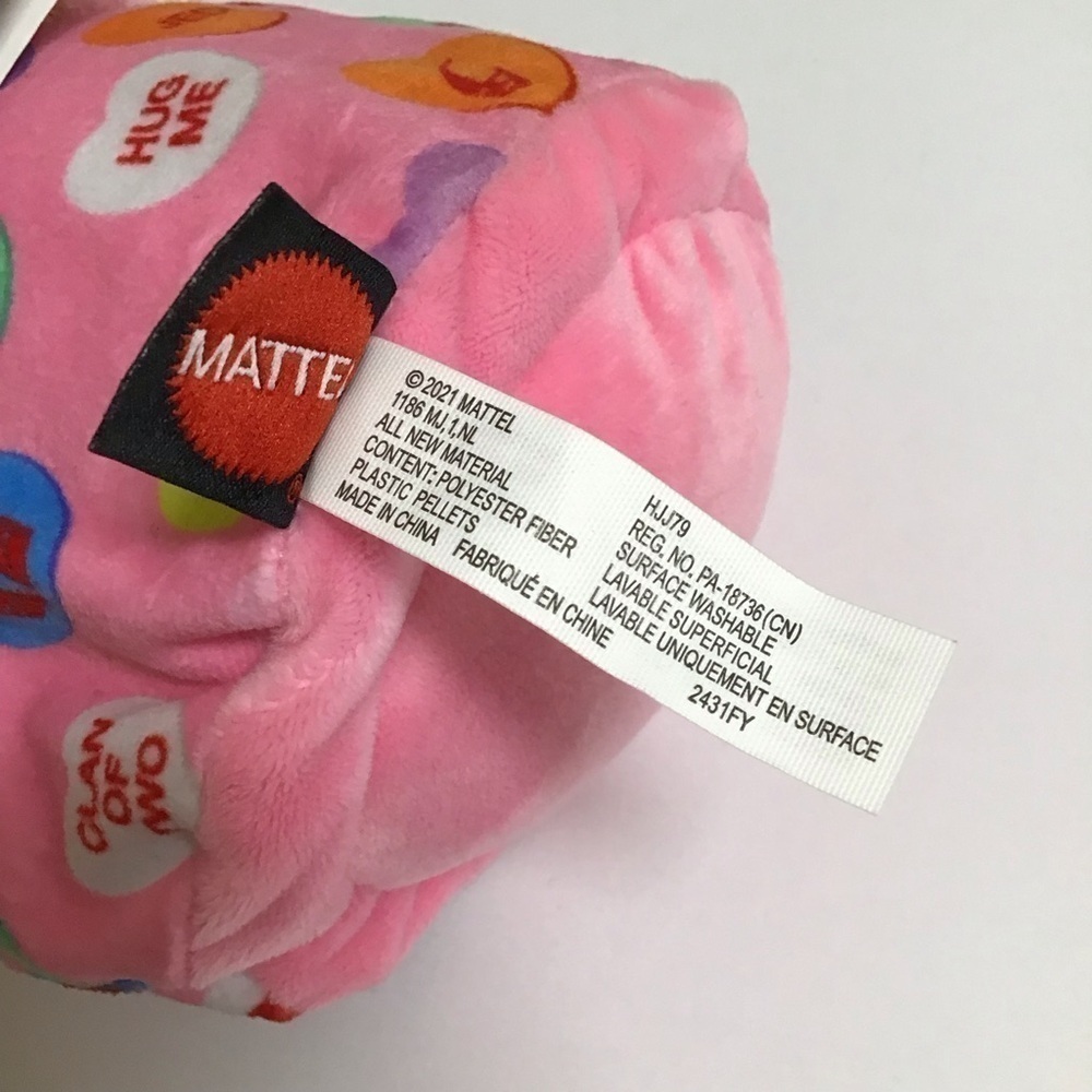 mattel-holiday-disney-mandalorian-grogu-valentine-hearts-plush-9